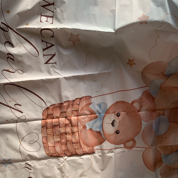 We can bearly wait photo backdrop and thank you cards - Picture 1 of 2